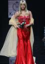 Виктория Лопырева - невеста в красном на Недели высокой моды в Москве