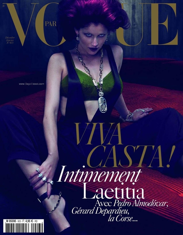 Новогодняя фотосессия Летиции Касты для журнала Vogue