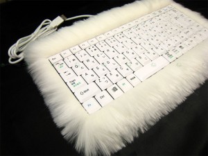 японская компания Rakuten обшила клавиатуры мехом 