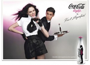 Коко Роша - новое лицо Coca-Cola от модельера Карл Лагерфельд