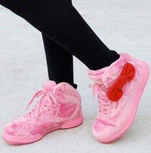 Reebok представляет новые кроссовки под названием Hello Kitty