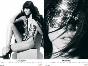 Стильный календарь Swarovski 2011