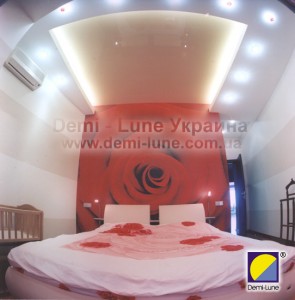 Дизайн интерьера для гламурной спальни - натяжные потолки DEMI-LUNE