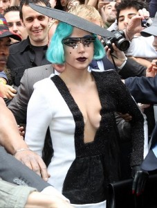 Леди Gaga перестраховалась