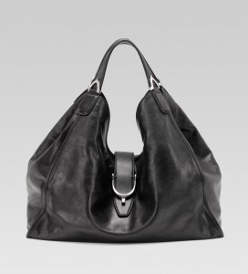 Сумка под названием The Soft Stirrup bag – новый оригинальный аксессуар от бренда Gucci