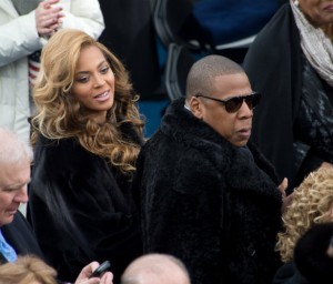 Бейонсе и Jay-Z на инаугурации Барака Обамы в гламурных мехах