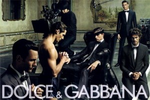 Дует «Dolce & Gabbana» транслирует модный показ на «iPhone»