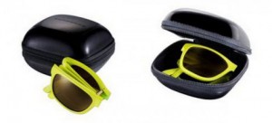 Burberry представила и выпустила в продажу новые очки-трансформеры
