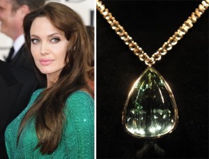 Анджелина Джоли создала коллекцию ювелирных изделий для благотворительности
