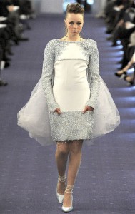 Множество невест и все от haute couture. Chanel