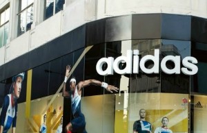 Фирменный магазин Adidas от дизайнера Stella McCartney