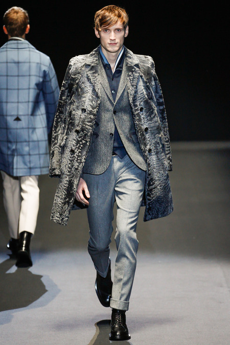 Gucci осень 2013, мужская одежда. Меховое пальто Gucci