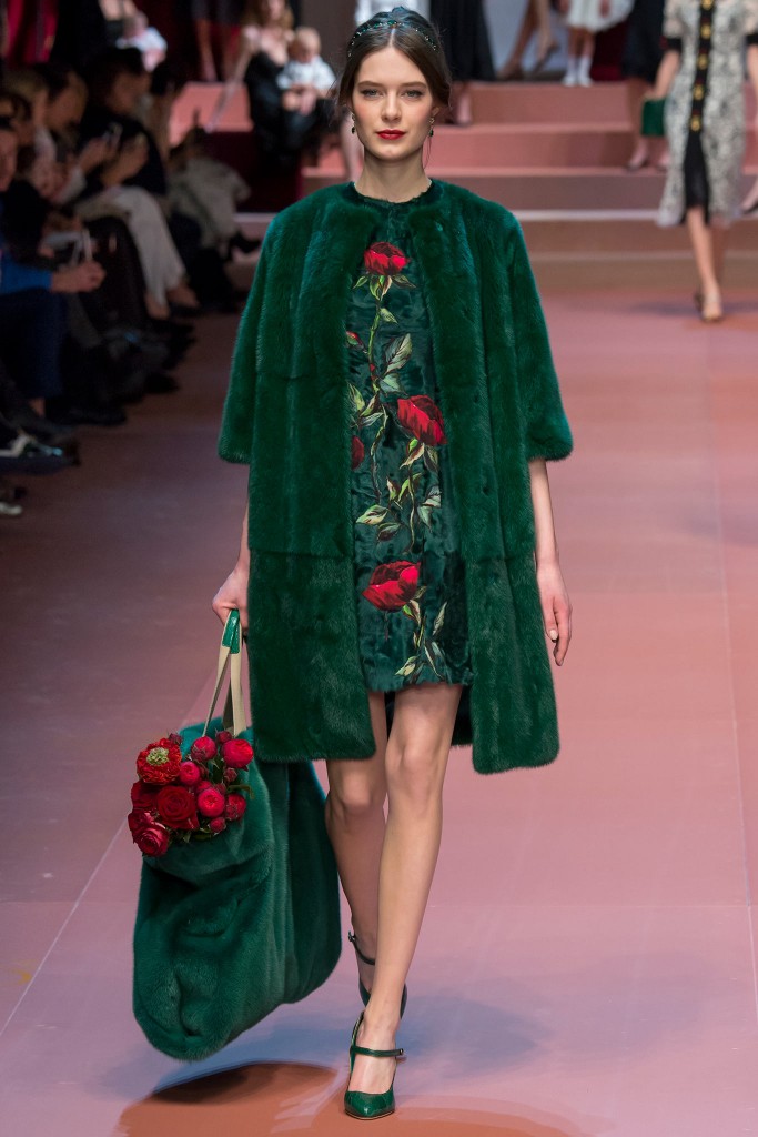 Темно-зеленая шубка Dolce & Gabbana