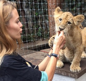 После посещения мексиканского фонда защиты тигров и львов Виктория Боня решила продать все свои шубы