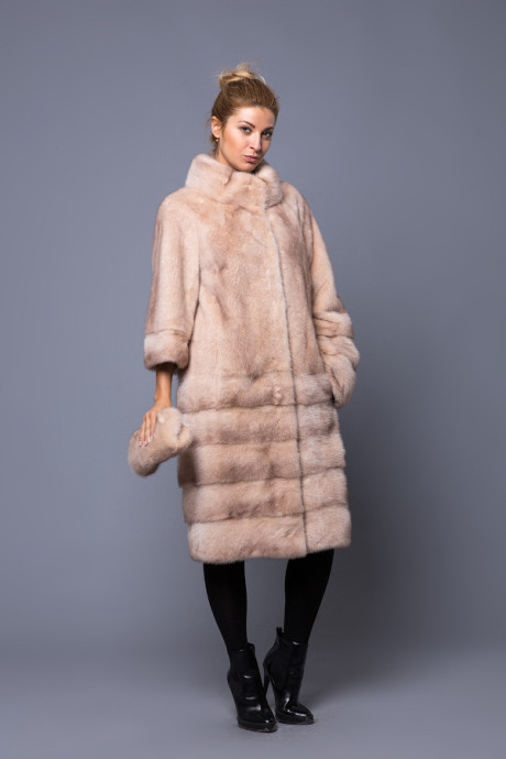 Норковое пальто из Италии цвета Silver Pink