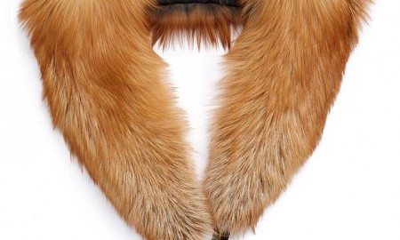 Мех – это красиво, но только на животных: модная марка Ellery попала под гнев PETA из-за использования меха лисы в своих изделиях